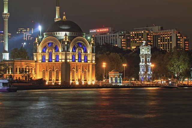 Divan İstanbul Asia Kimin?